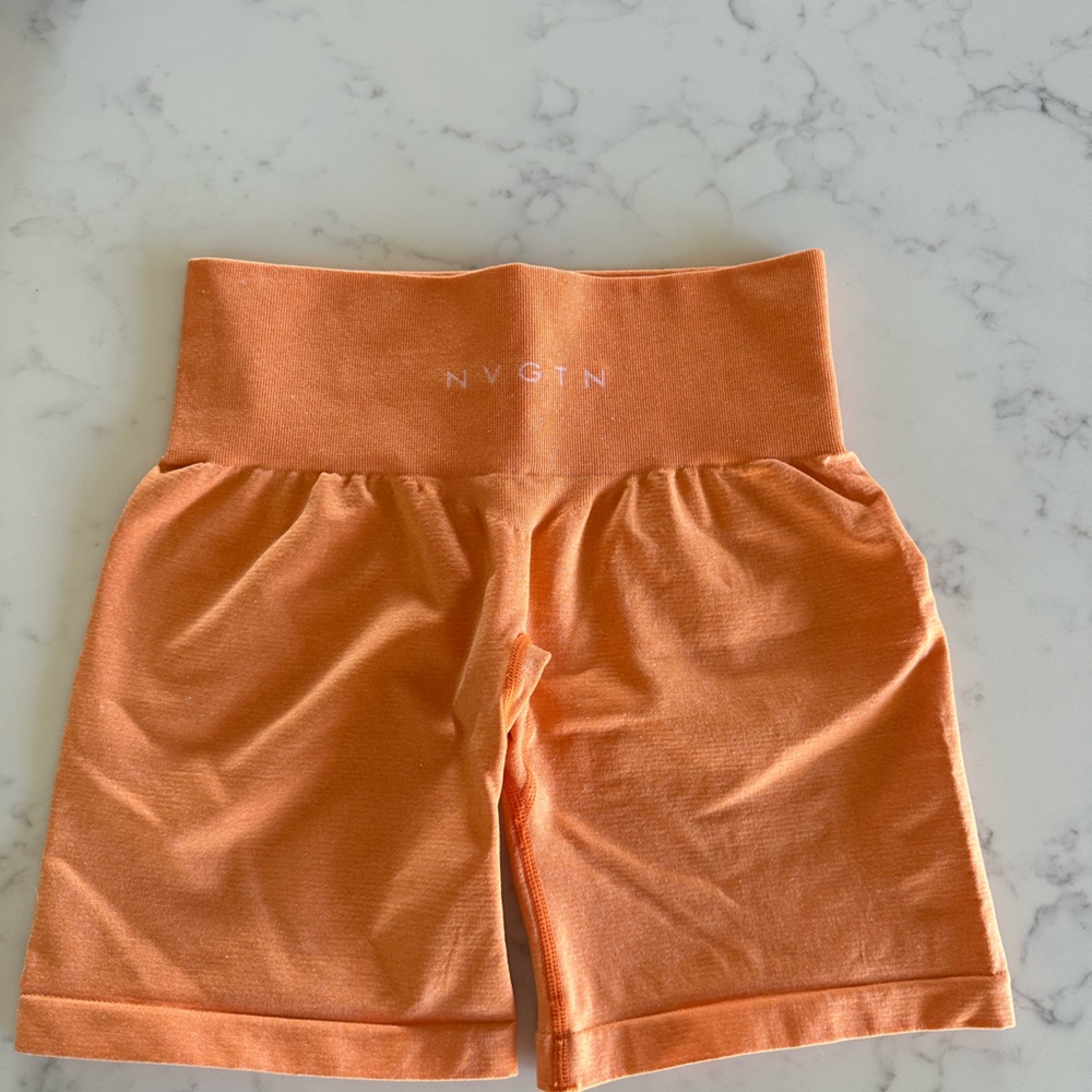 NVGTN PRO SEAMLESS SHORT